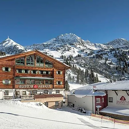 Austria - Natural Lifestyle Auf Der Piste Tweng