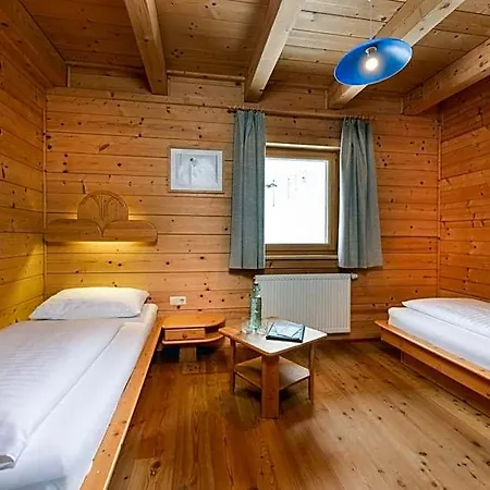 Austria - Natural Lifestyle Auf Der Piste Tweng